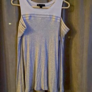 Like new large cold shoulder long sleeve top by INC